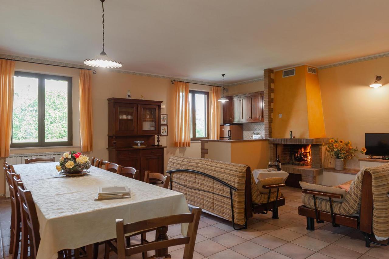Agriturismo Le Dolci Colline Valfabbrica Ngoại thất bức ảnh